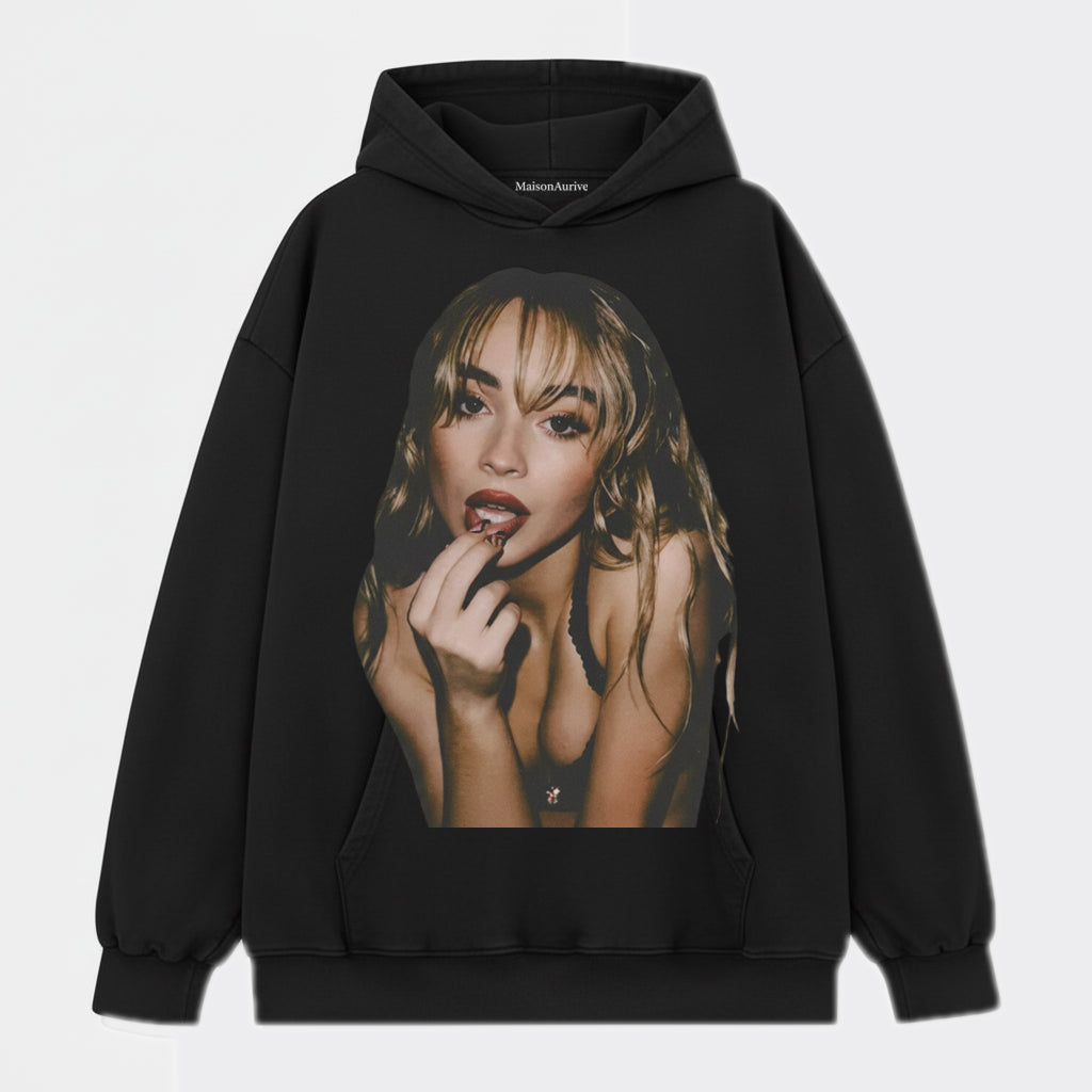 MaisonAurive Vintage gewassen houtskool T-shirt – Edgy Singer Portrait Graphic