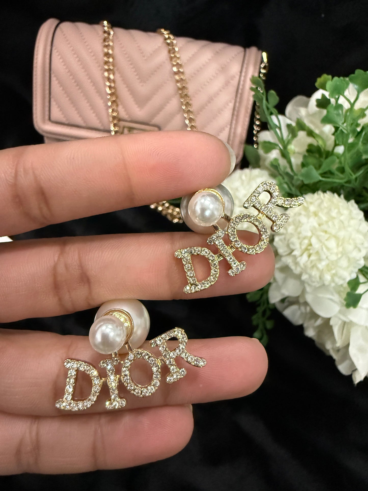 Boucle d'oreille en perles et diamants D!0r avec pochette cadeau et boîte