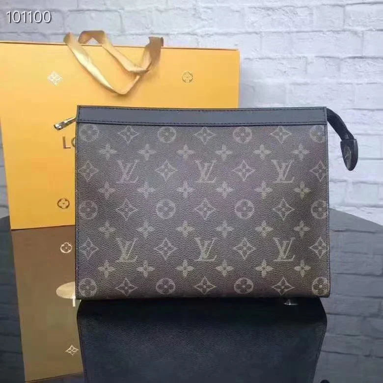 Pochette con monogramma urbano
