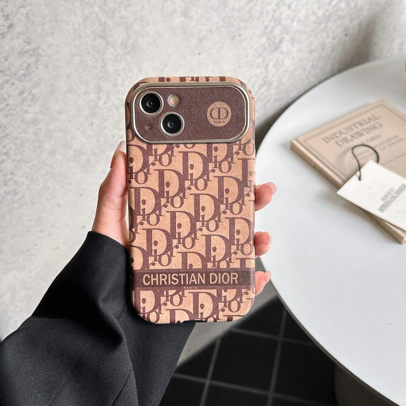 حافظة iPhone جلدية باللون الأبيض & بني اللون