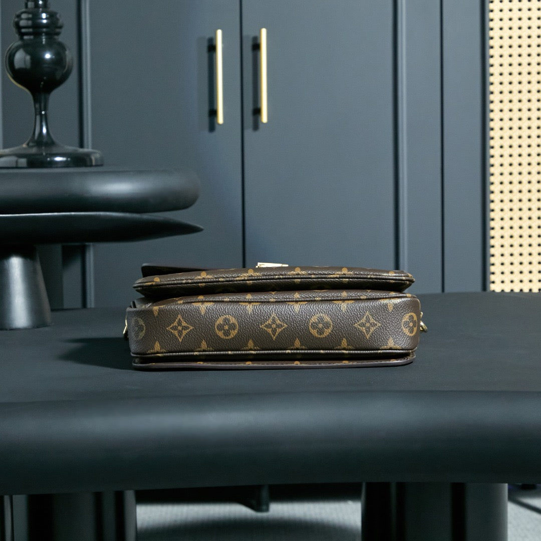 Sac à bandoulière 2-en-1 marron foncé & 010