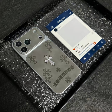 奢華皮革質感 iPhone 保護殼 – 全印花 Chrome Hearts 雙色