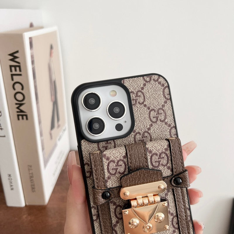 حقيبة بطاقات مميزة بسلسلة كلاسيكية لهاتف iPhone