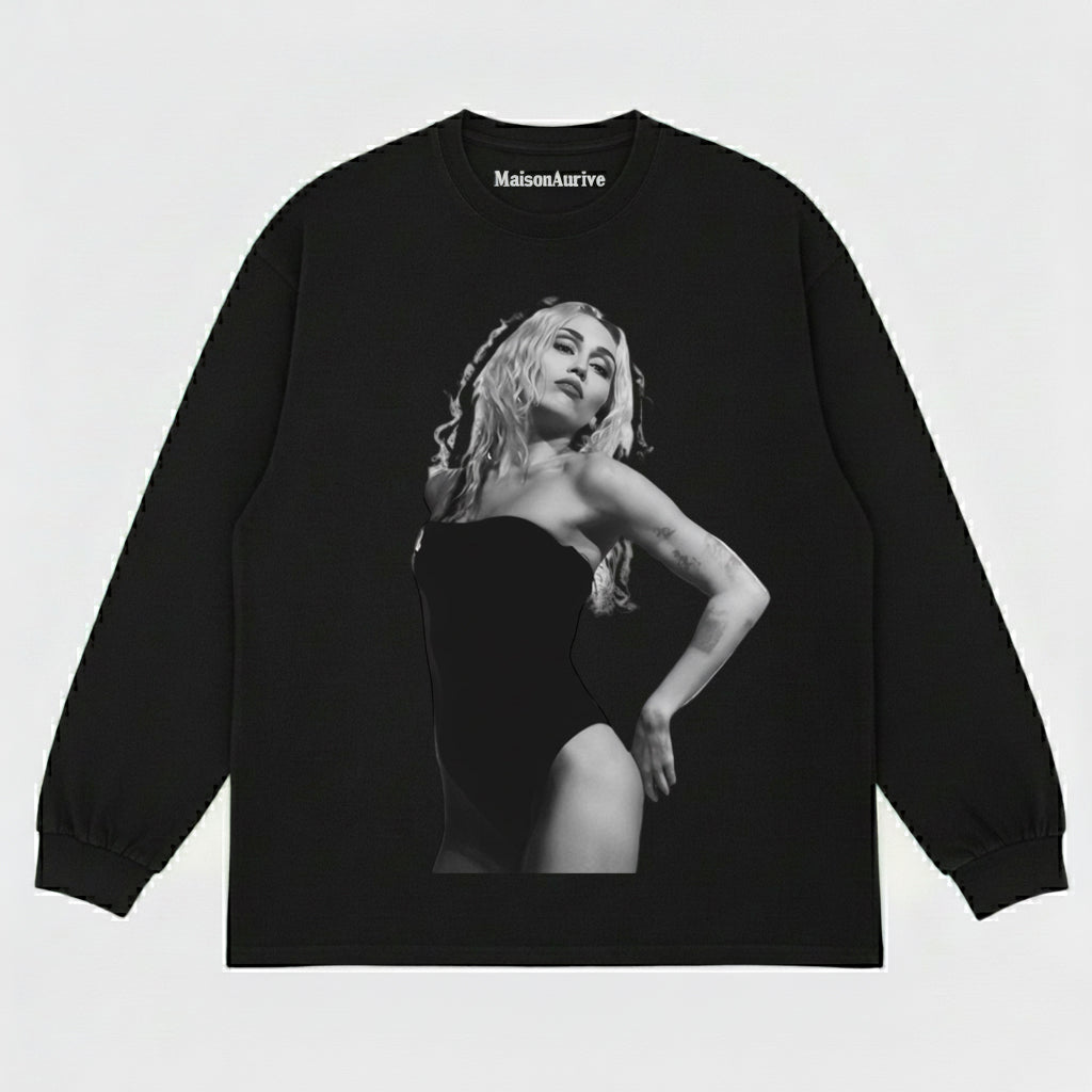 मैसनन्यूवे वॉश्ड एजी स्ट्रीट टी - माइली साइरस पोर्ट्रेट वॉटर वॉश्ड चारकोल