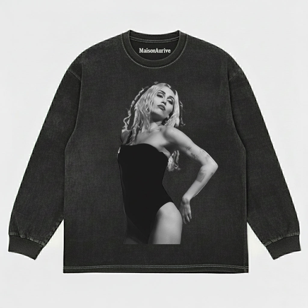 मैसनन्यूवे वॉश्ड एजी स्ट्रीट टी - माइली साइरस पोर्ट्रेट वॉटर वॉश्ड चारकोल