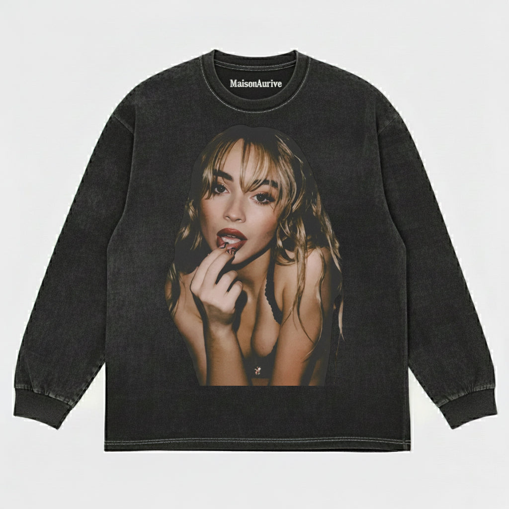 MaisonAurive Vintage gewassen houtskool T-shirt – Edgy Singer Portrait Graphic