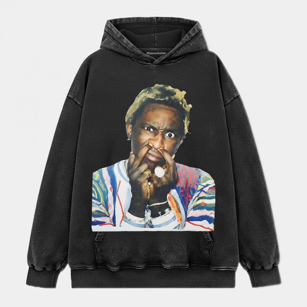 טי גרפי של MaisonAurive Washed Hip Hop Icon - בהשראת בריון צעיר