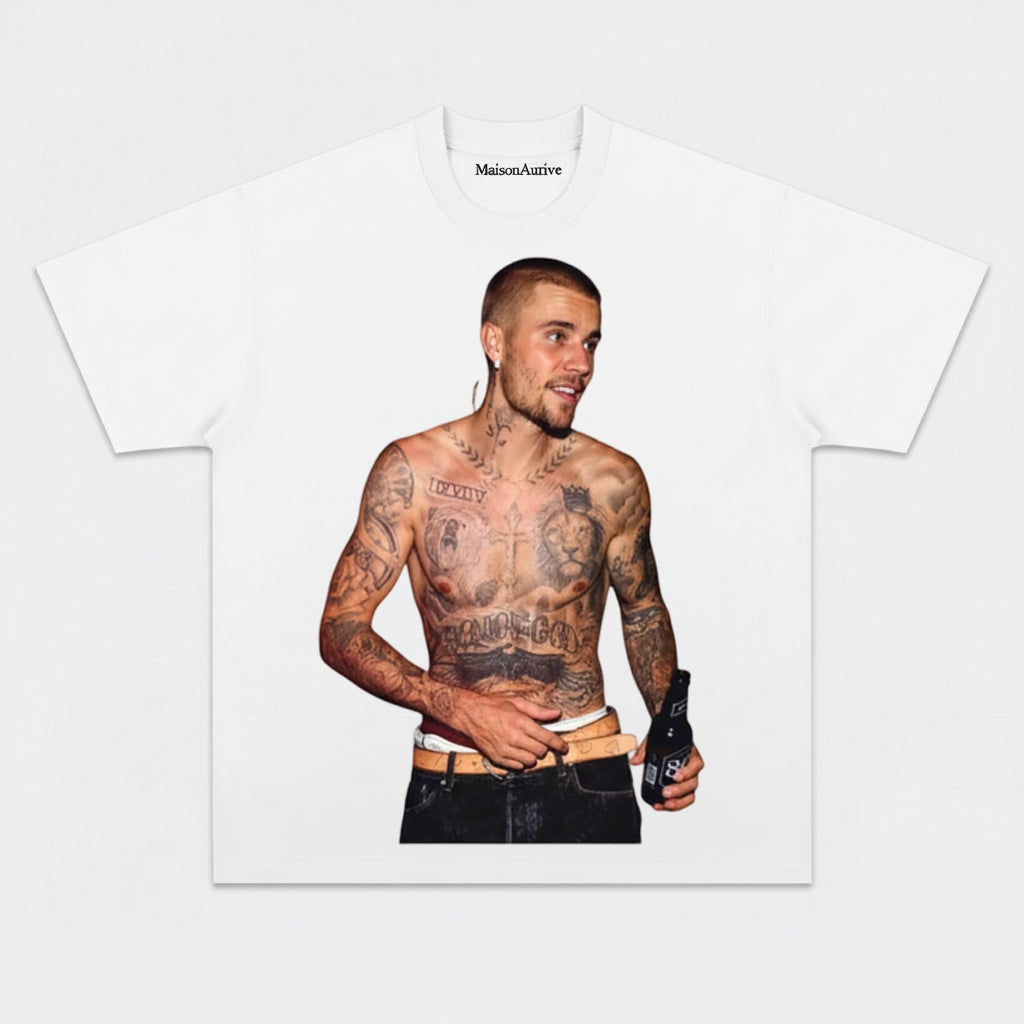 MaisonAurive ウォッシュド ブラック T シャツ – ジャスティン ビーバーのタトゥー ポートレート グラフィック