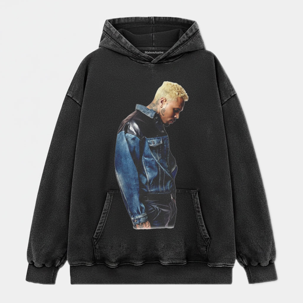 MaisonAurive ウォッシュド ブラック T シャツ – クリス ブラウン デニム ジャケット ポートレート グラフィック