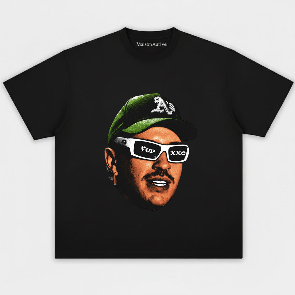 MaisonAurive ウォッシュド ブラック T シャツ: マディソン ビア「Tongue Out」