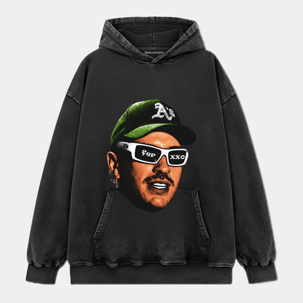 MaisonAurive ウォッシュド ブラック T シャツ: マディソン ビア「Tongue Out」