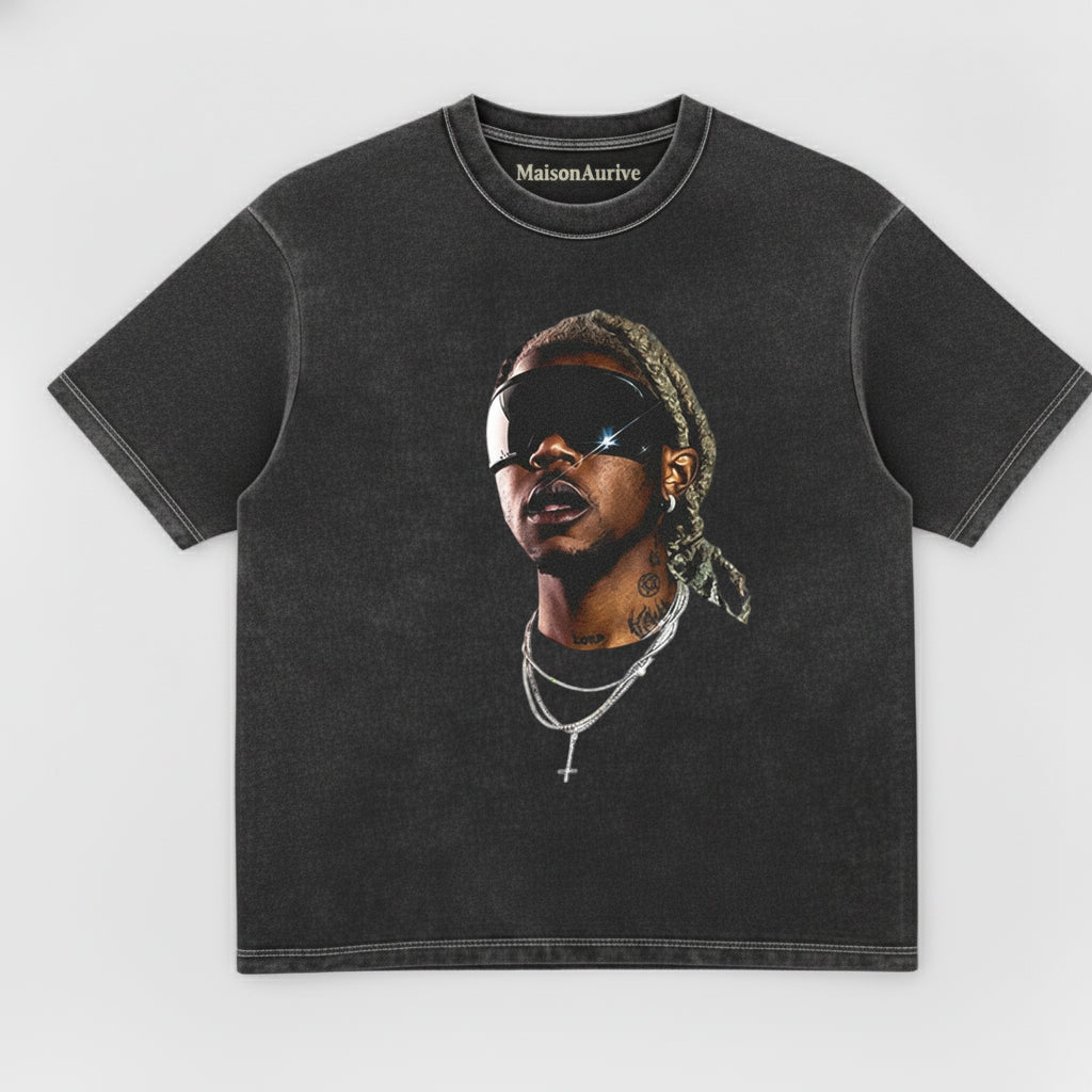 MaisonAurive ウォッシュド ヒップホップ T シャツ – 未来的な色合いのポートレート