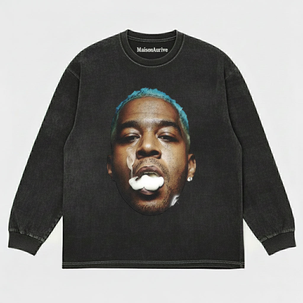 MaisonAurive ウォッシュド ヒップホップ T シャツ – 大胆な青い髪のポートレート