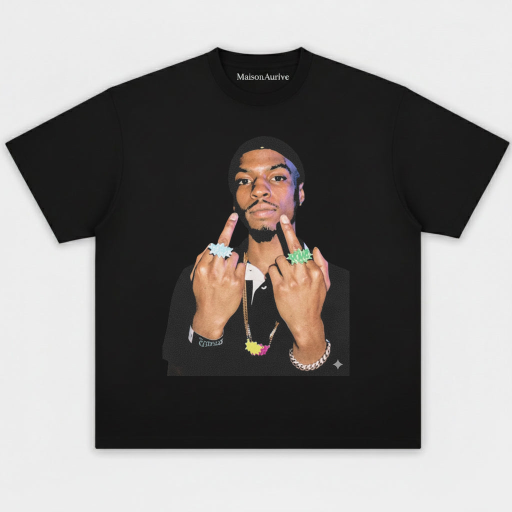 मैसनऑरिव वॉश्ड हिप-हॉप टी - वाइब्रेंट एक्सेसरी पोर्ट्रेट चारकोल