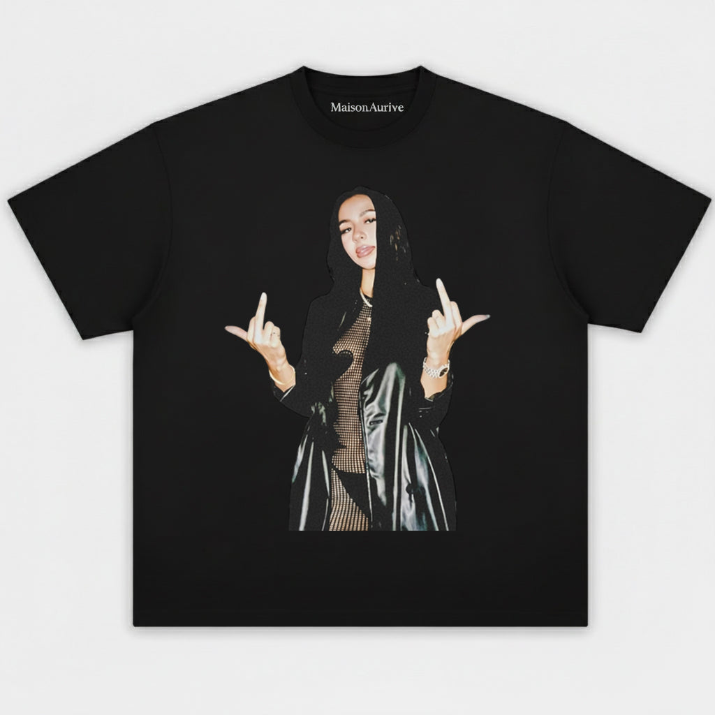 Camiseta de hip-hop lavada MaisonAurive - Retrato de gesto callejero Carbón