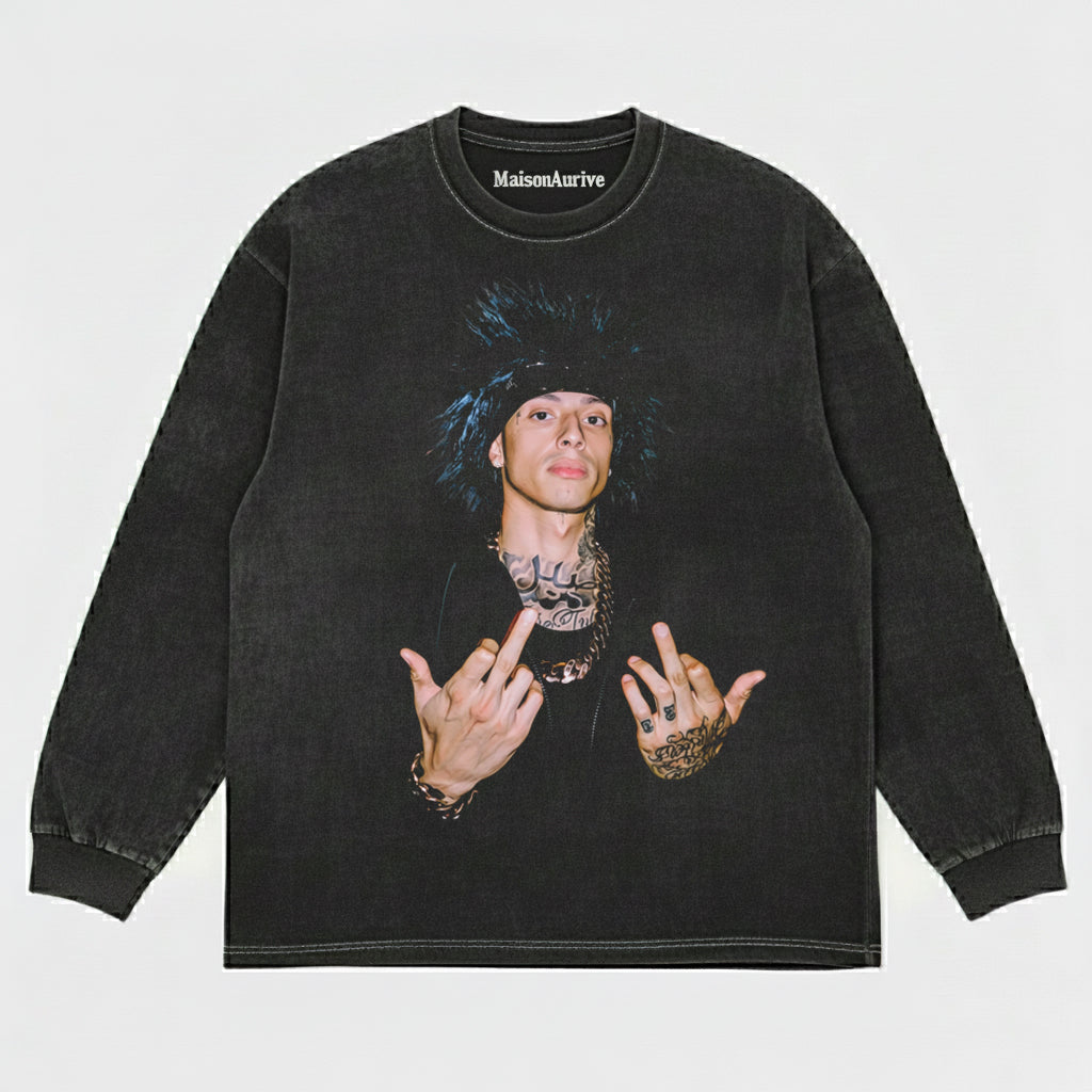 MaisonAurive 워시드 힙합 티셔츠 – 펑크 헤어 문신 제스처 포트레이트 워터워시 차콜